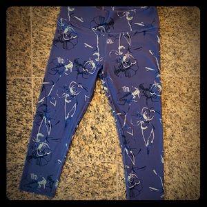 FABLETICS SALAR POWER HOLD CROP LEGGINGS. S NWOT